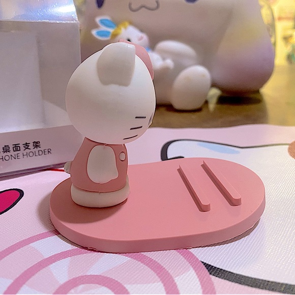 Hello Kitty phone stand - Picture 2 of 5